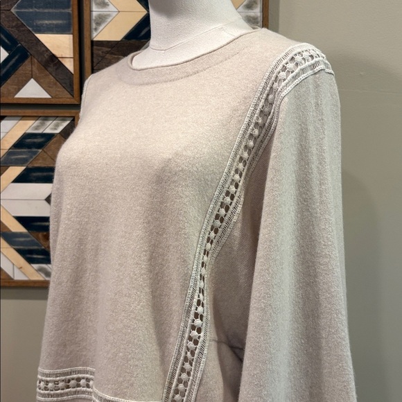 Chloe Merino Wool Cashmere Knit Eyelet Drape Sleeve Poncho Sweater Beige XS - Picture 6 of 13
